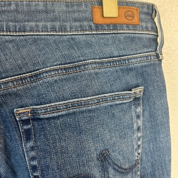 AG Jeans Farrah Boot High Rise denim Medium wash, raw him size 32 R - Picture 12 of 15